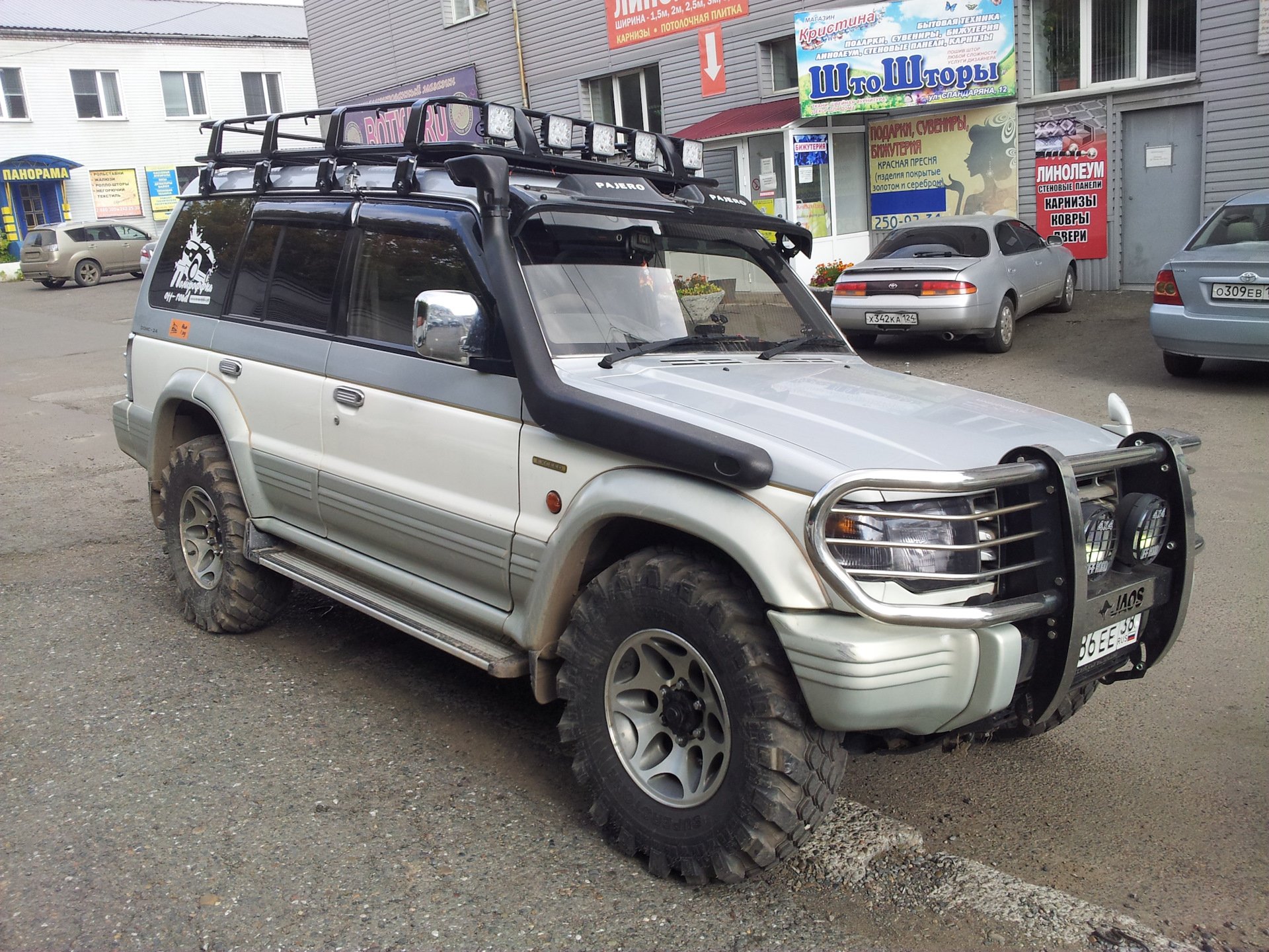 Pajero обвес: Обвес на Паджеро 4 – купить с доставкой по РФ или установить в ТиДжей-Тюнинг.