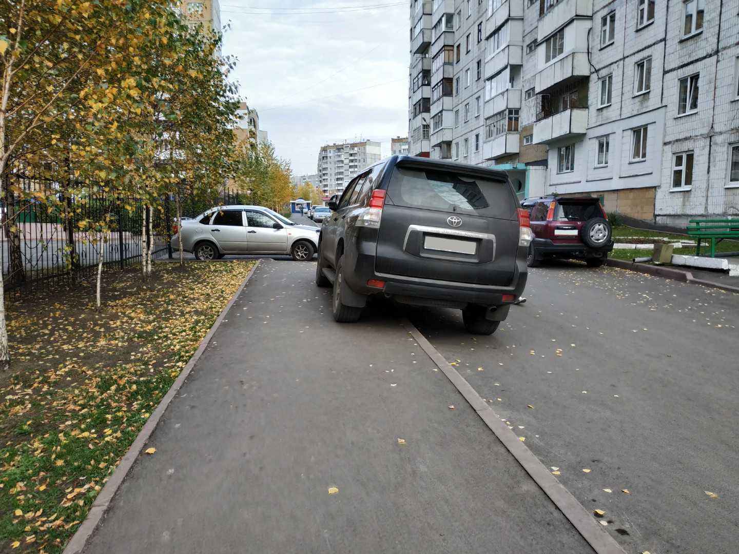 Можно ли заезжать на тротуар: Тротуар по ПДД: что можно и чего нельзя водителям
