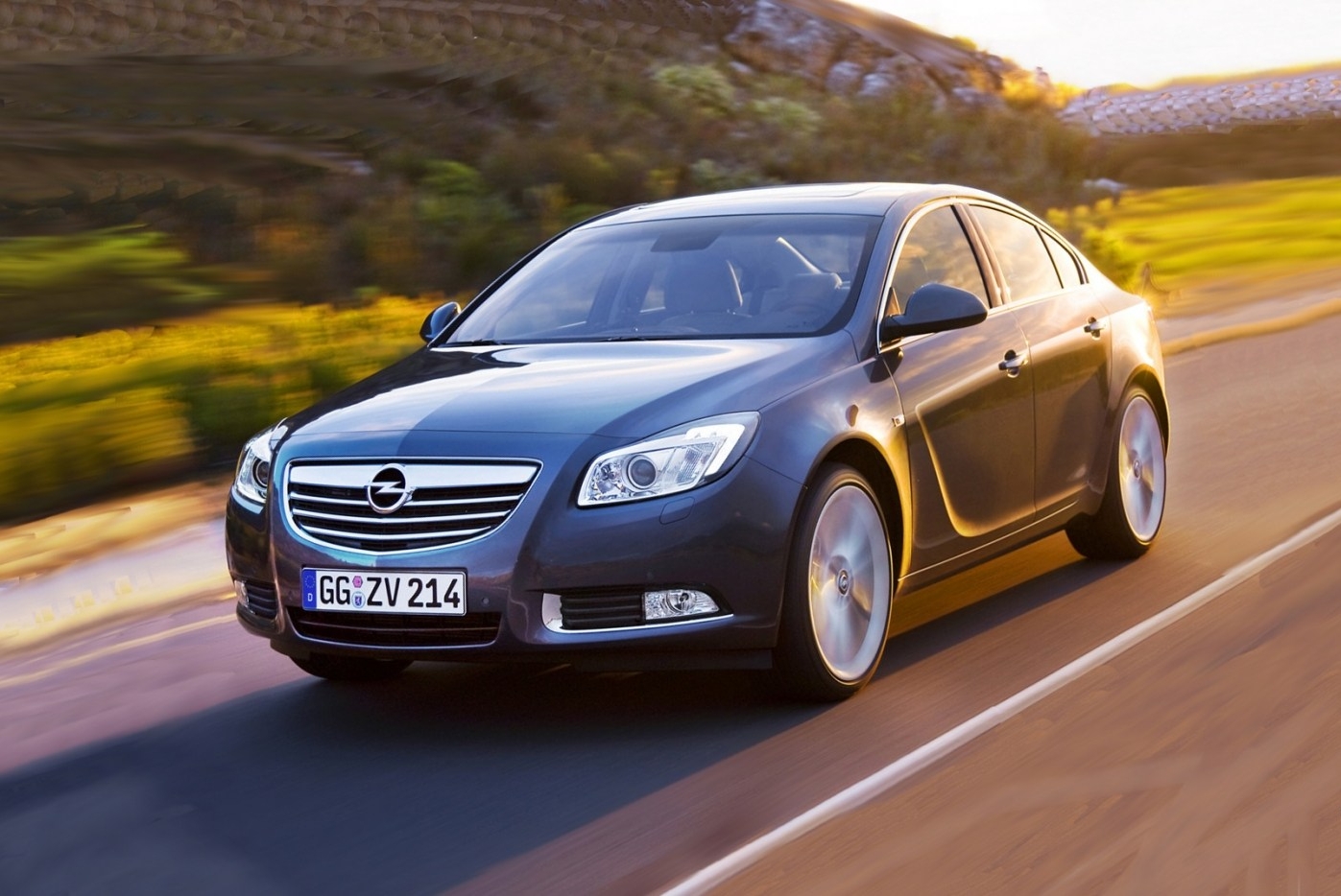 Автомобили среднего класса это нормально. Opel Insignia g09. Opel Insignia 2009. Opel Insignia 2008. Opel Insignia 2009-2010.