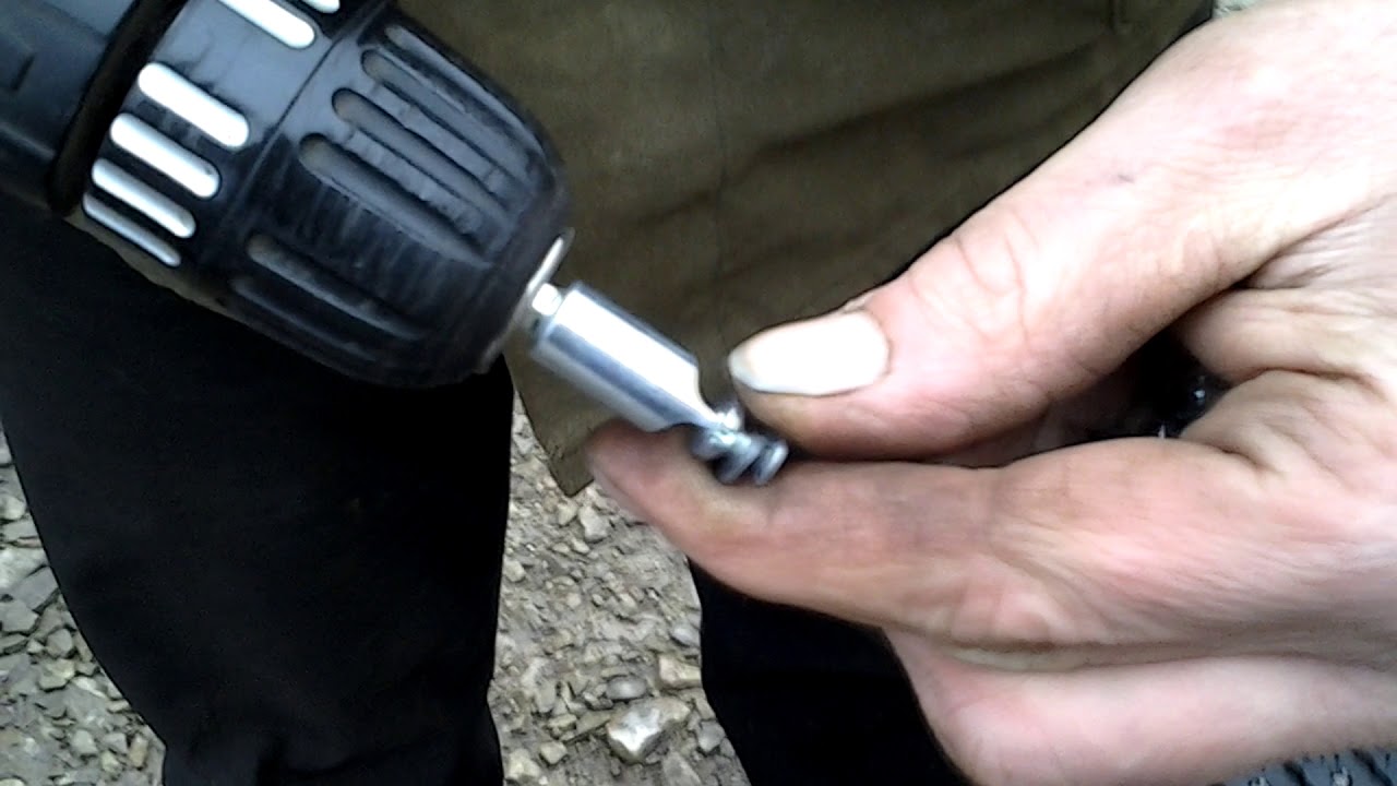 Насадка для шиповки шин: Насадка на шуруповерт для установки ремонтного шипа