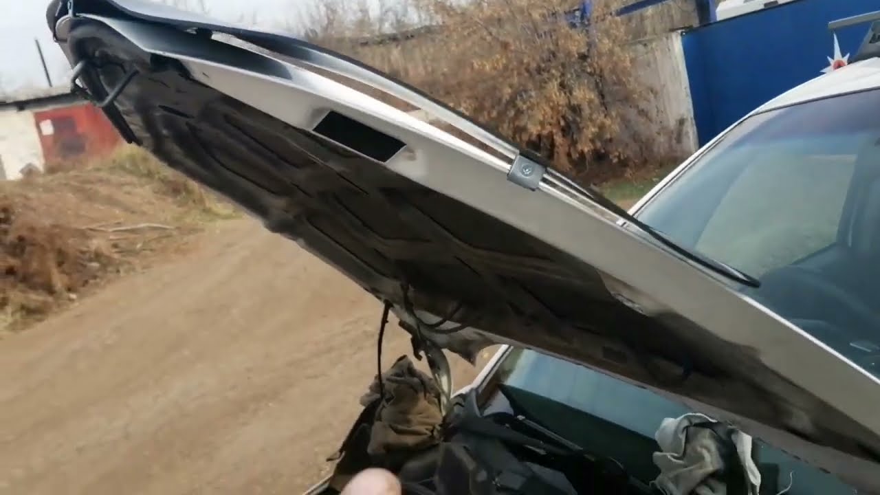 Установка дефлектора на капот видео: Видеоинструкция Установка дефлектора (мухобойки) на капот -Полезная информация