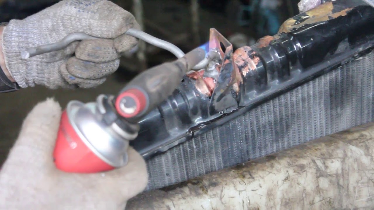 Как отремонтировать радиатор охлаждения своими руками: Ремонт радиатора своими руками: паять или менять?
