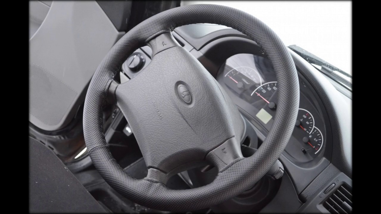 Кожаный чехол на руль своими руками: инструкция по установке со схемами, фото и видео