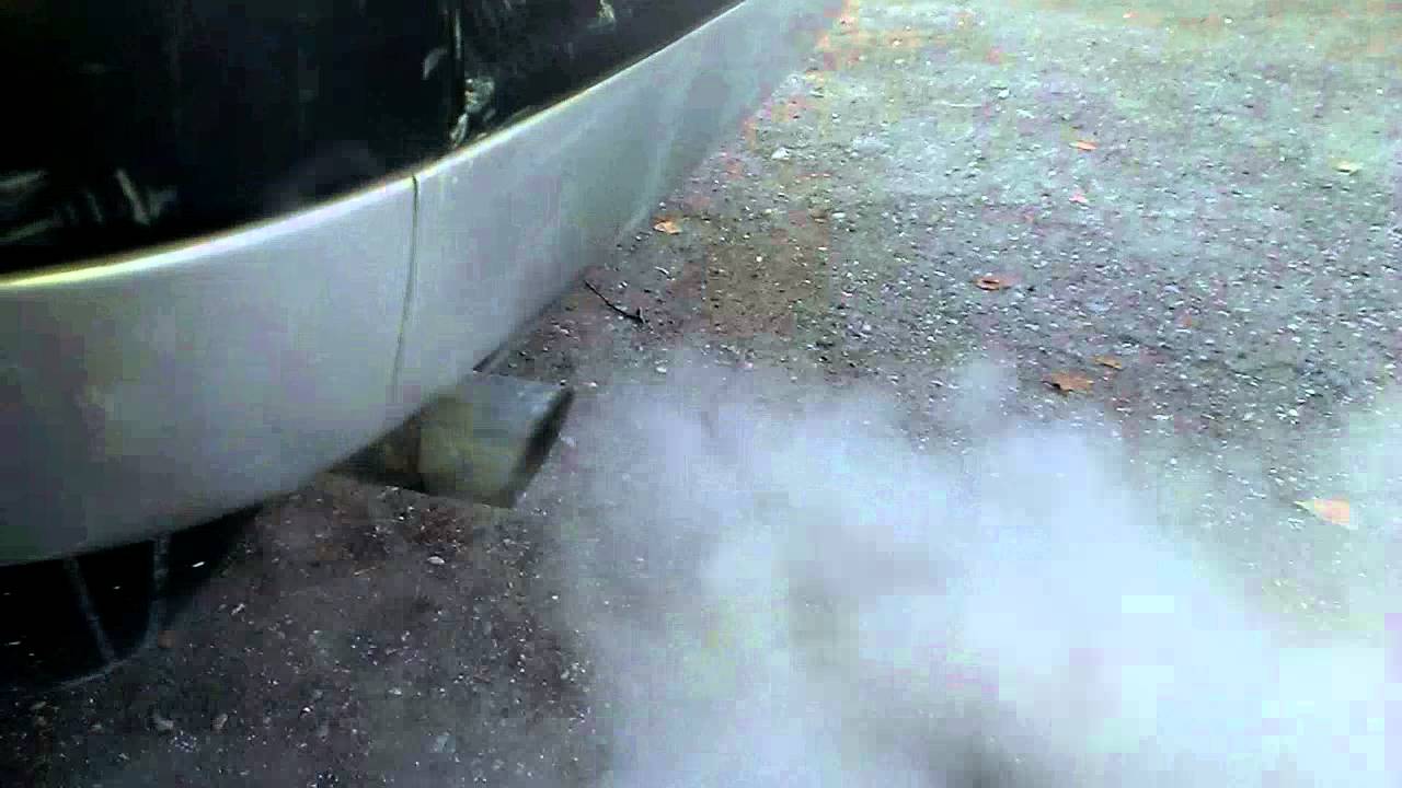 Вода из выхлопной трубы автомобиля: Вода в глушителе: это нормально?