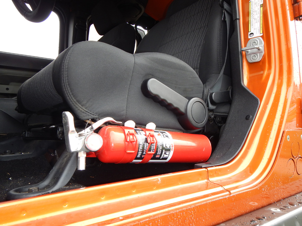 Какой объем огнетушителя должен быть в машине: Огнетушитель для авто: четыре главных правила