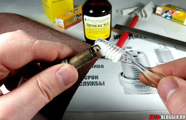 Как почистить свечи: Как быстро очистить свечи зажигания от нагара