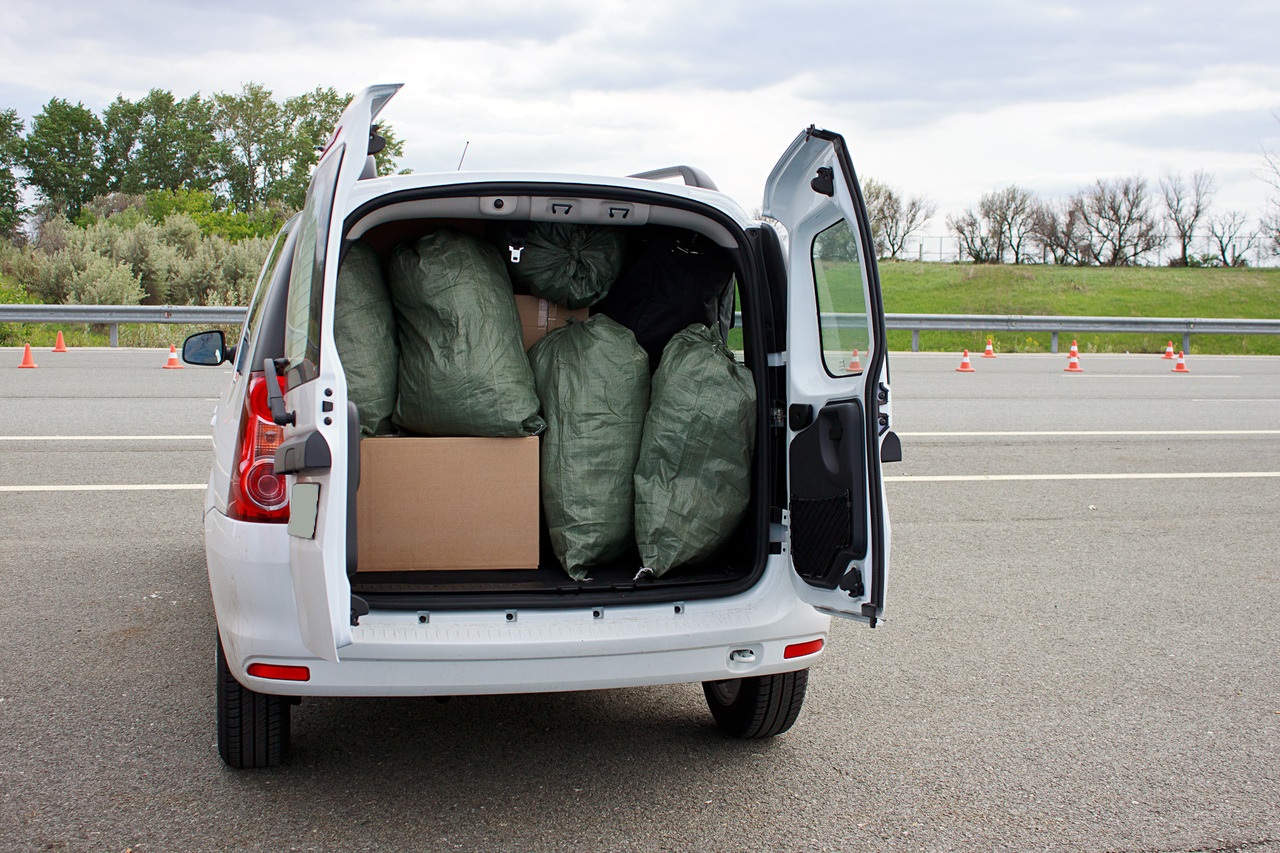Ларгус кросс багажник: багажник автомобиля Лада Largus в комплектациях, объем багажника в литрах