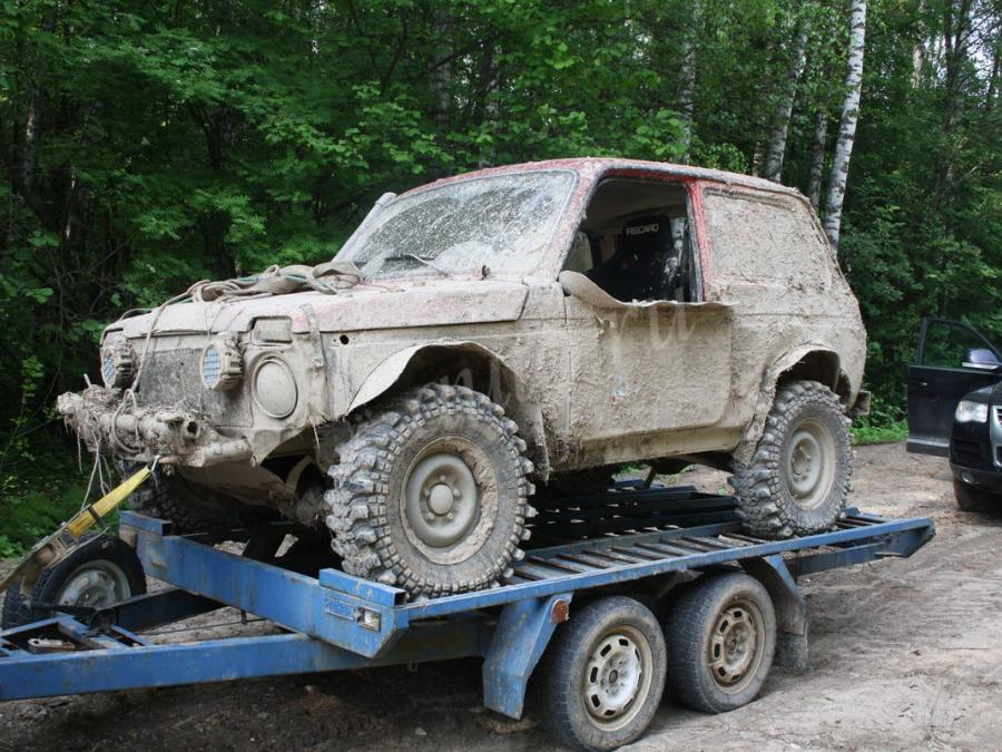 Прицеп из нивы: В сети показали оригинальный прицеп из LADA 4x4