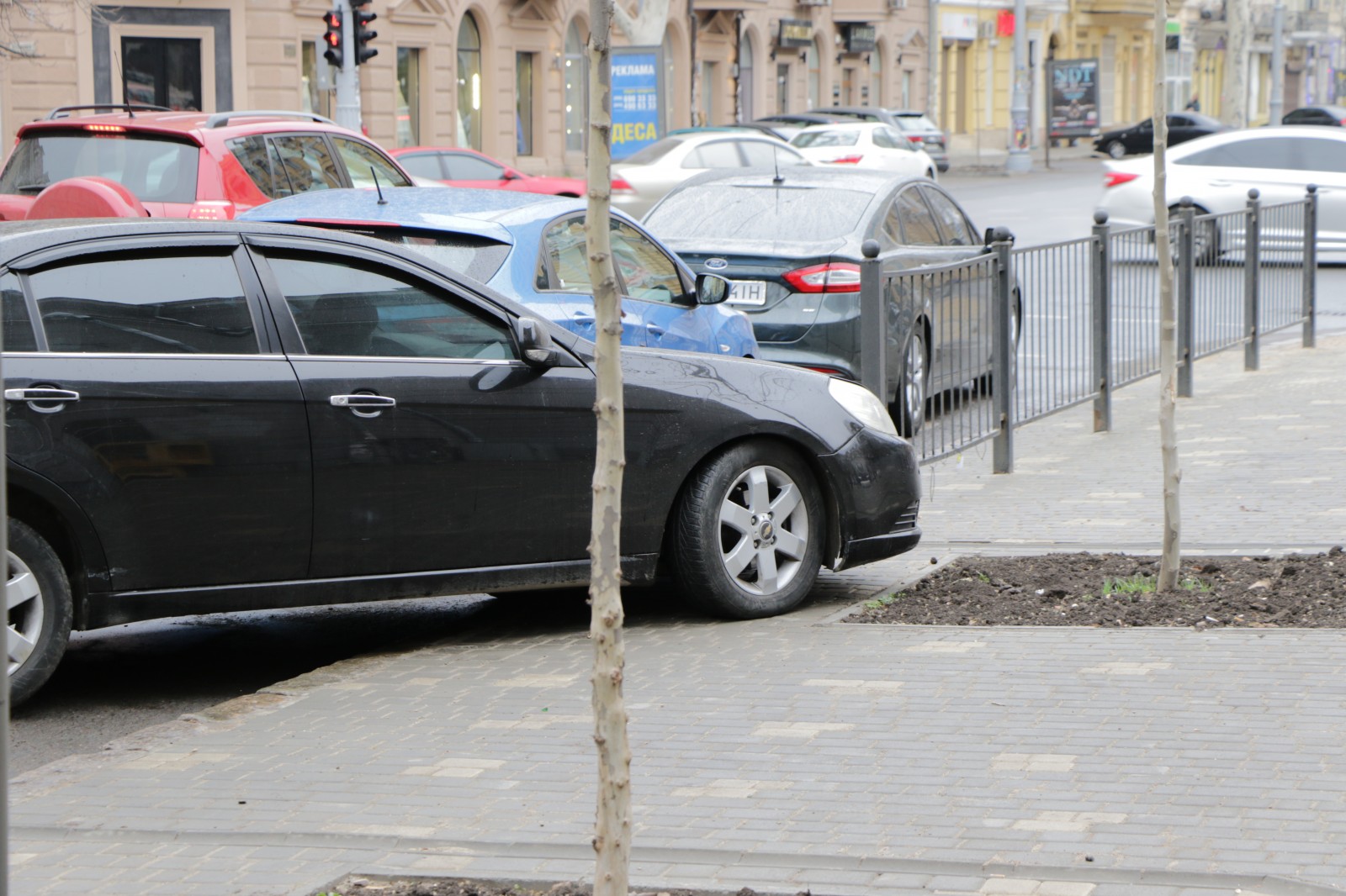 Пожаловаться на неправильно припаркованный автомобиль: В Москве заработало приложение для жалоб на неправильную парковку :: Autonews