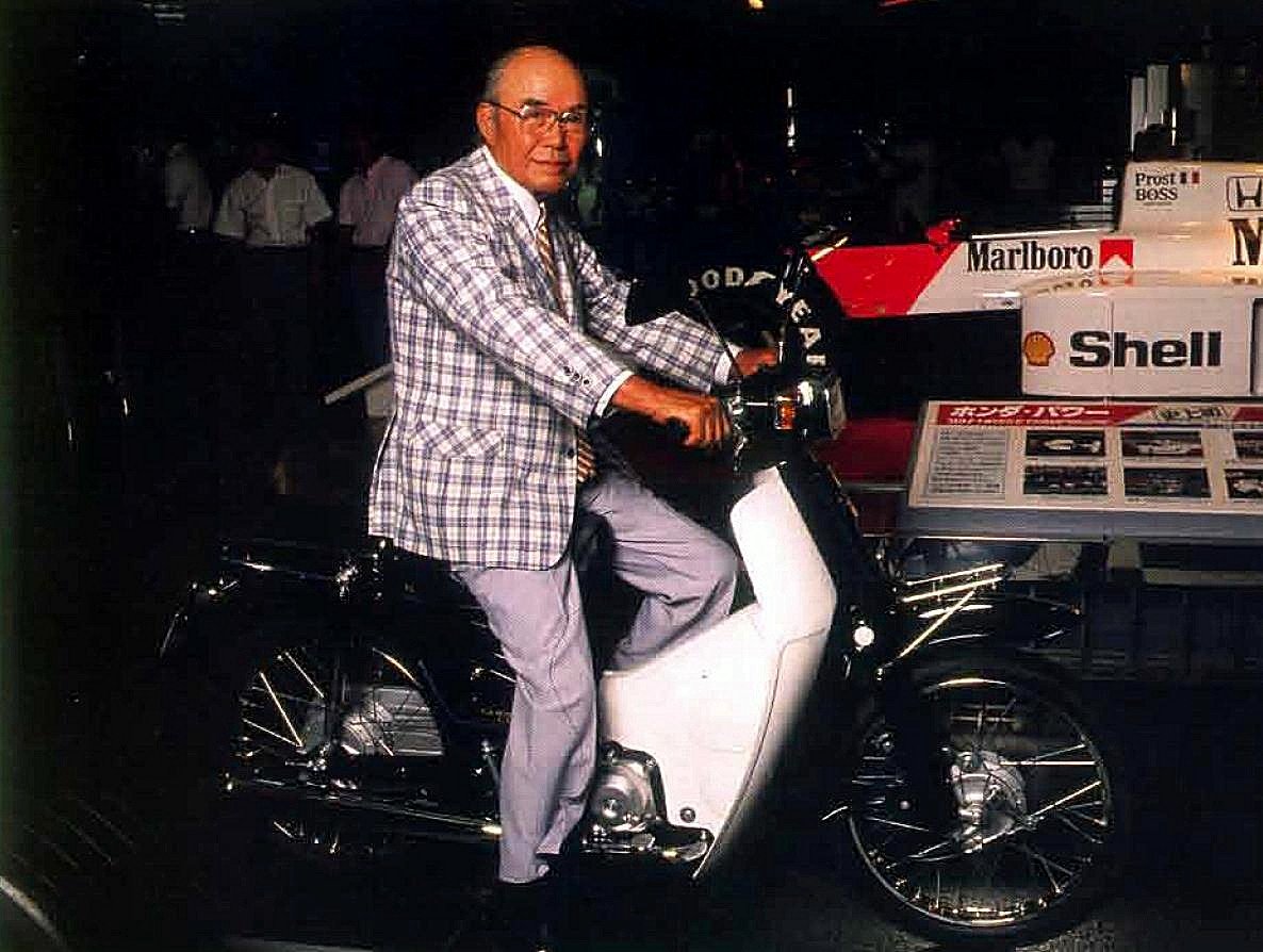 Honda история. Soichiro Honda. Основатель Хонда. Соитиро Хонда японский инженер. Соичиро Хонда в молодости.