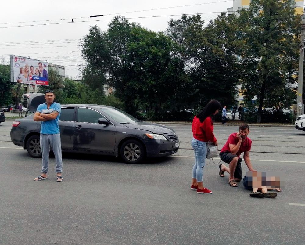 Сбитый пешеход: Если водитель сбил человека, что делать?