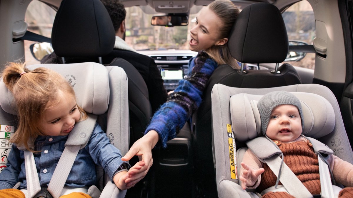Как крепится автолюлька в машине: Как пристегнуть автолюльку для безопасной перевозки малыша в автомобиле?