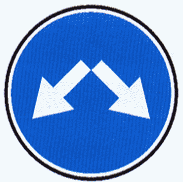 Знаки на синем фоне круглые и квадратные