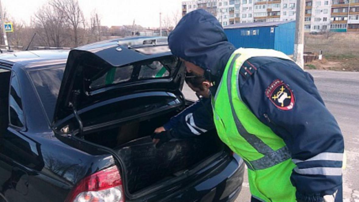 Осмотр багажника инспектором дпс: Обязан ли водитель открывать багажник по просьбе инспектора?