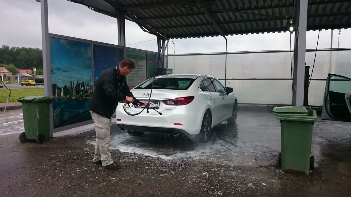 Как помыть машину зимой на автомойке: Как правильно мыть автомобиль зимой?