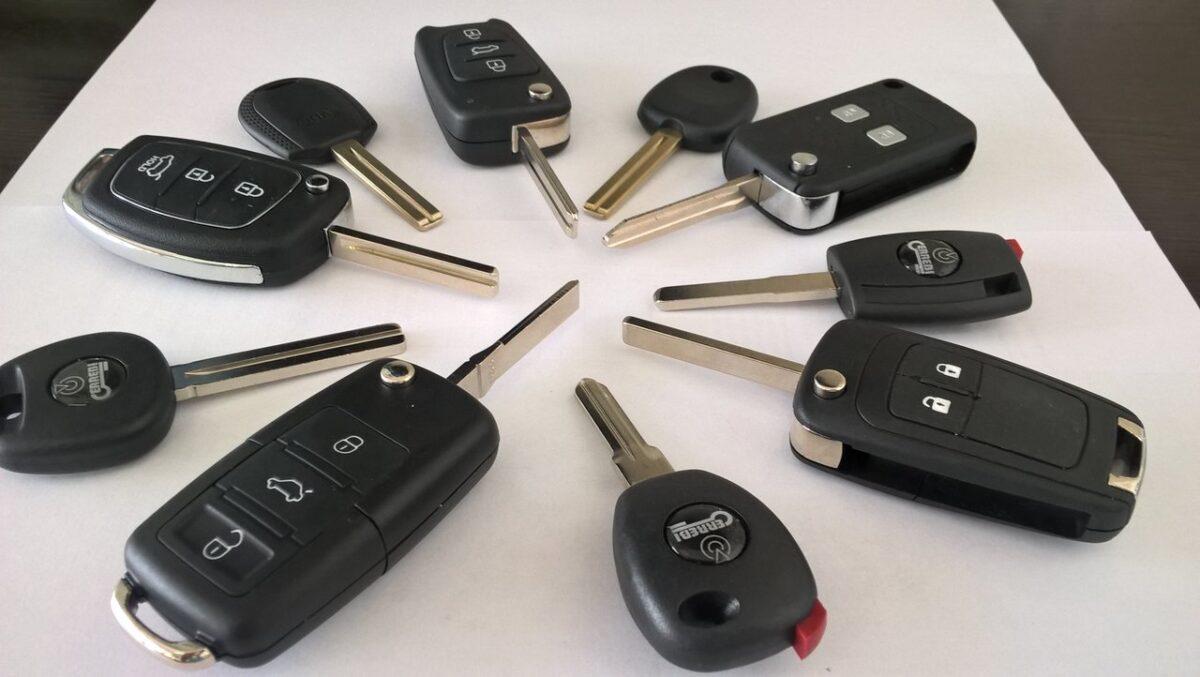 Потерял все ключи от машины что делать: Что делать, если ключи от машины потерялись