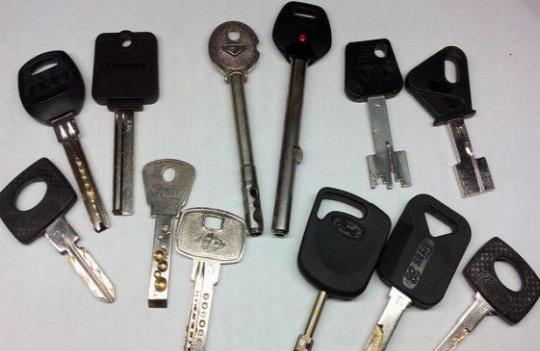 Где делают ключи: Изготовление ключей — цена, сделать дубликат ключа рядом с метро в Москве