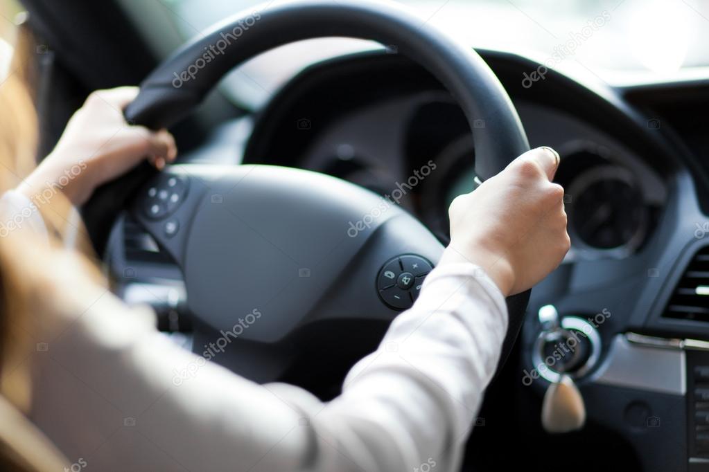 Противопоказания для вождения автомобиля: В РФ утвержден список заболеваний, при которых нельзя садиться за руль