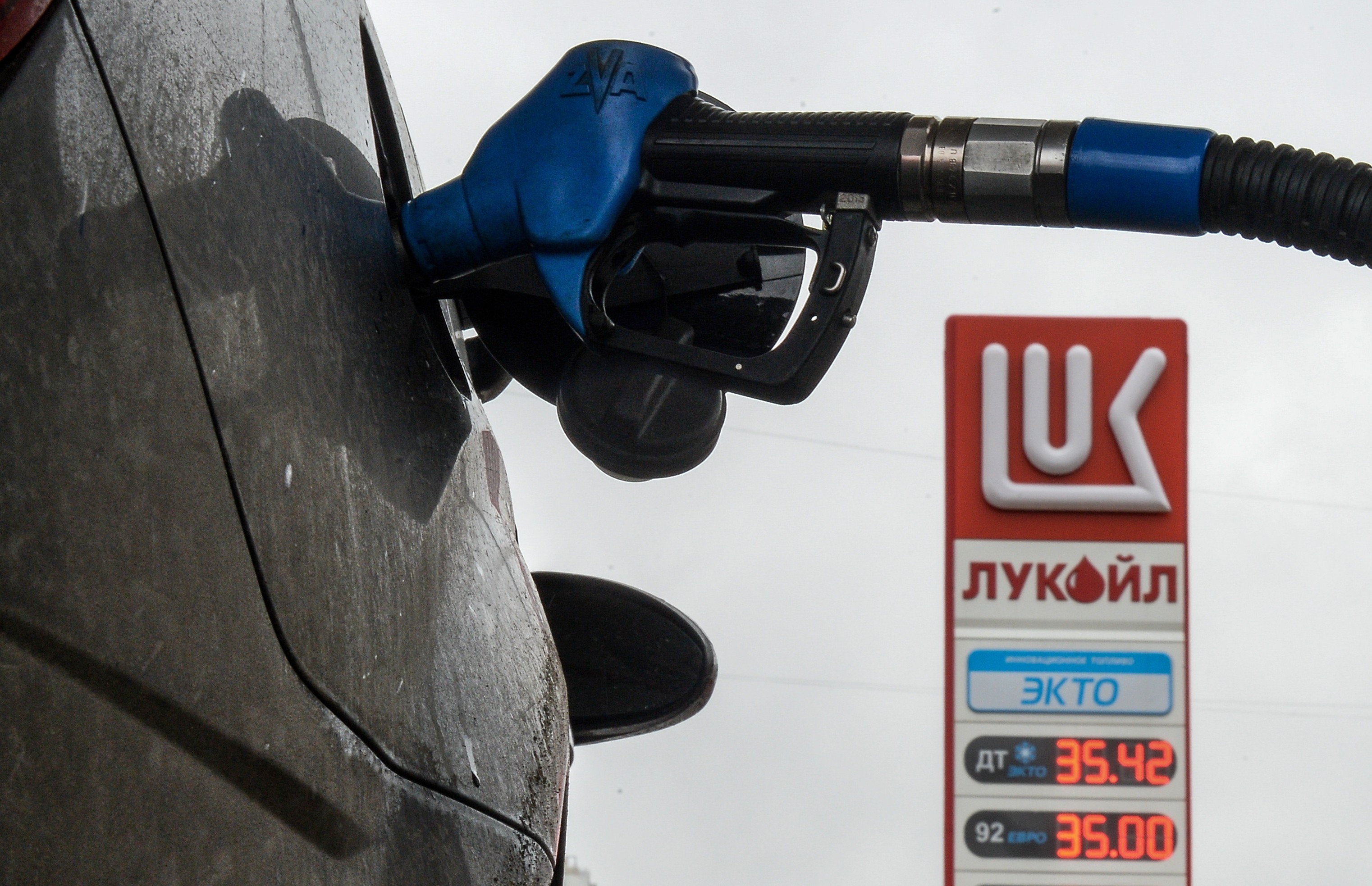 Как заправлять автомобиль на азс: Как заправлять автомобиль?