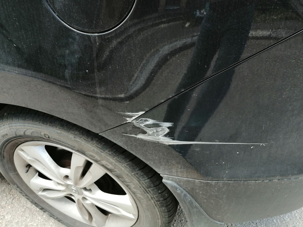 Машину поцарапали во дворе: Машину поцарапали во дворе или на парковке: что делать