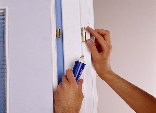 Смазка дверных петель: Чем смазать дверные петли от скрипа? Виды смазки для петель межкомнатных дверей