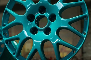 Технология покраски дисков порошковой краской: инструкция по нанесению жидкой резины и порошковой окраске своими руками