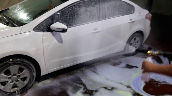 Как наносить холодный воск на автомобиль: Как наносить воск на автомойке самообслуживания. Нужно ли смывать?
