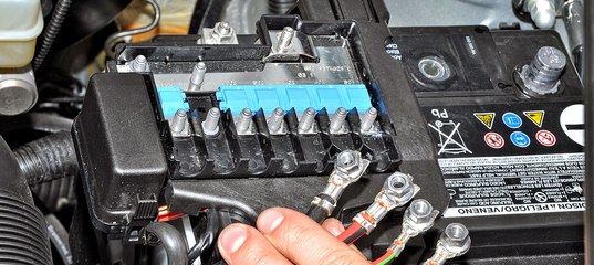 Почему сел аккумулятор: Сел аккумулятор в машине - что делать если в машине разрядился аккумулятор