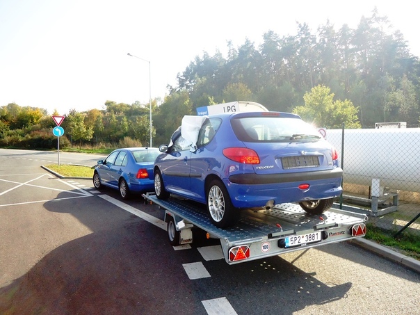 Перевозка авто на лафете: Перевозка авто в Европу из России