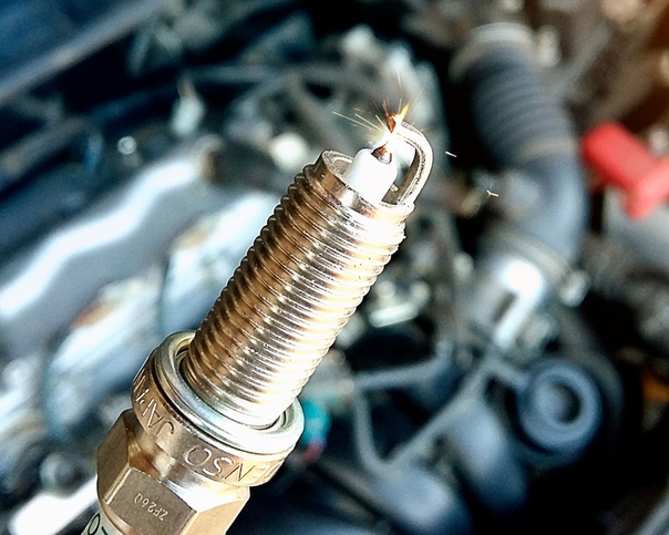 Когда надо менять свечи в автомобиле: Как часто надо менять свечи зажигания - Лайфхак