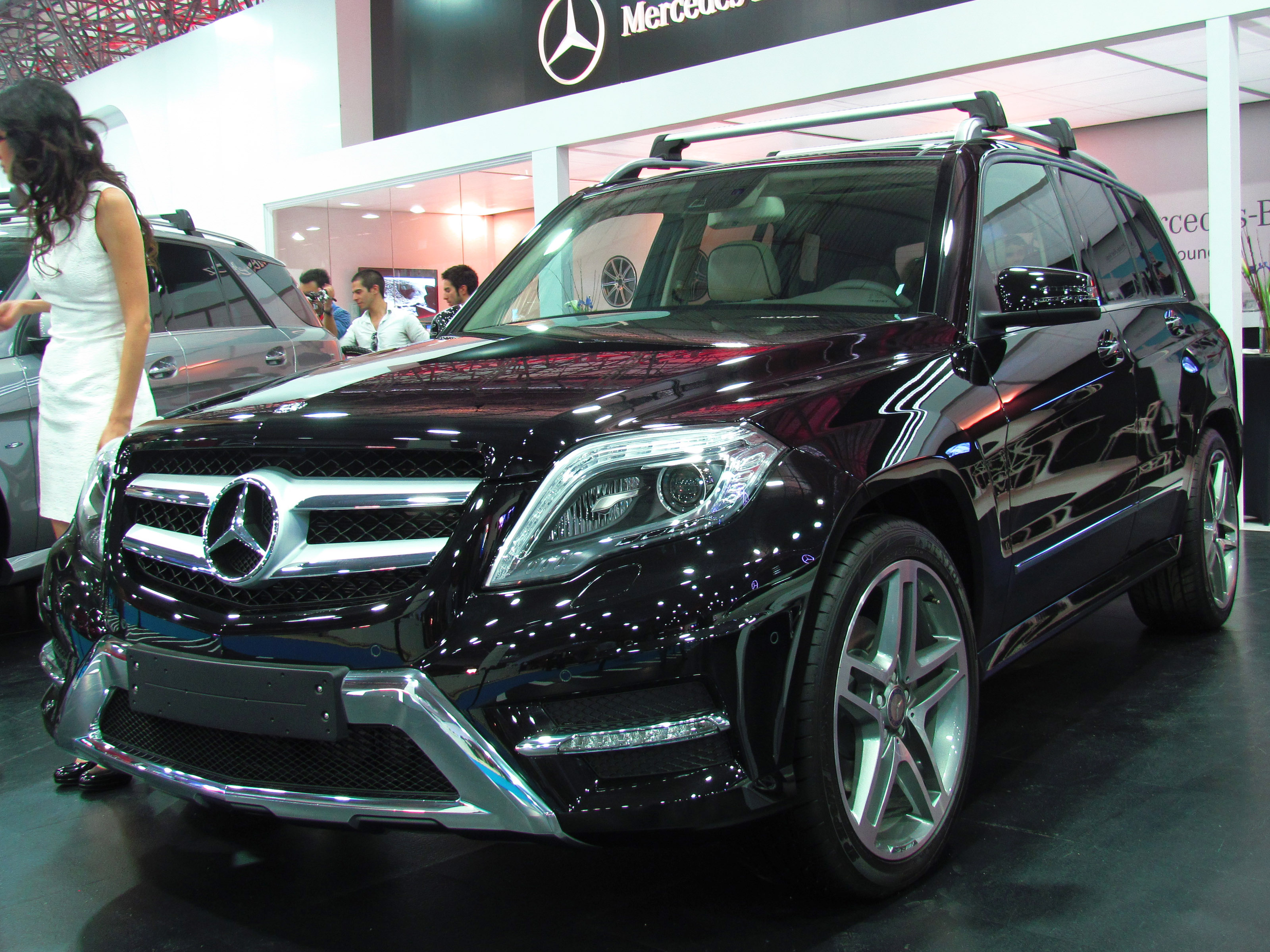 Самый большой джип мерседес: Самый большой внедорожник Mercedes дебютировал в Москве: Новости