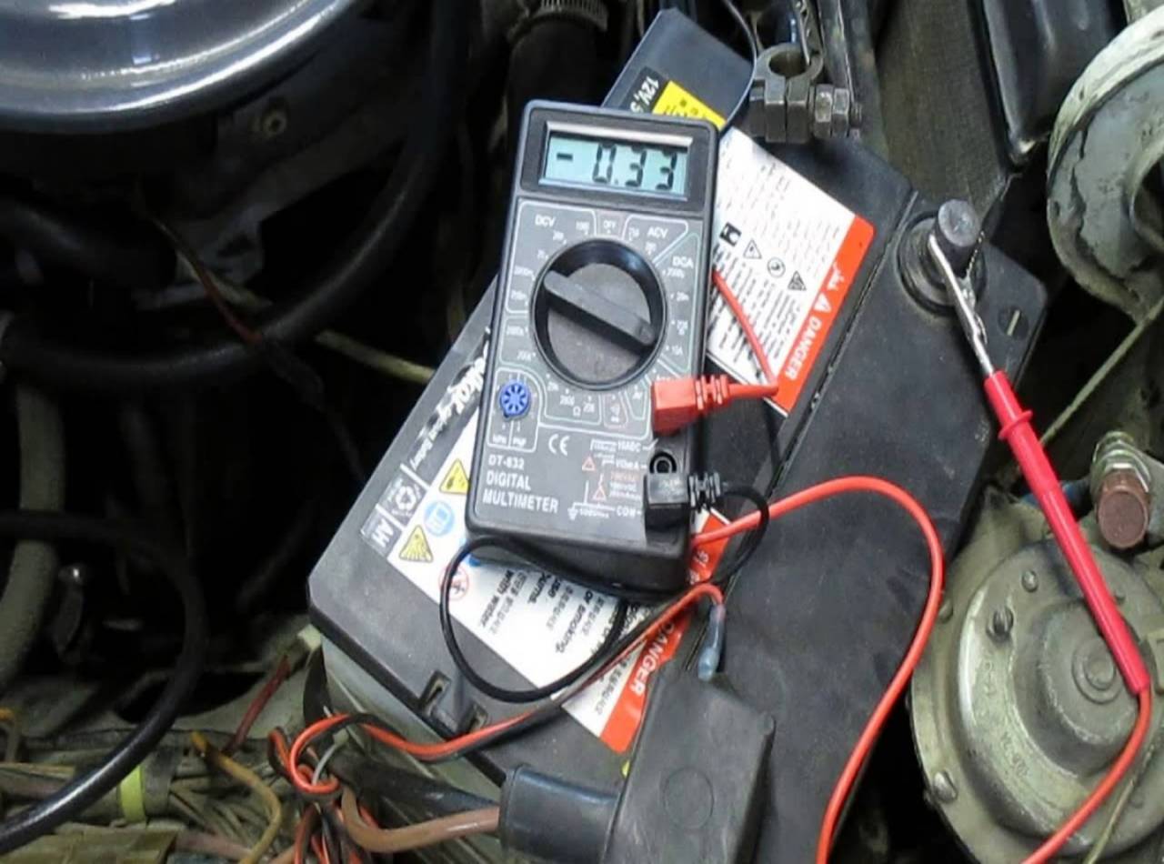 Как проверить напряжение в автомобиле мультиметром: Как проверить авто мультиметром, проверка мультиметром утечки тока, высоковольтных проводов, аккумулятора, генератора, датчиков