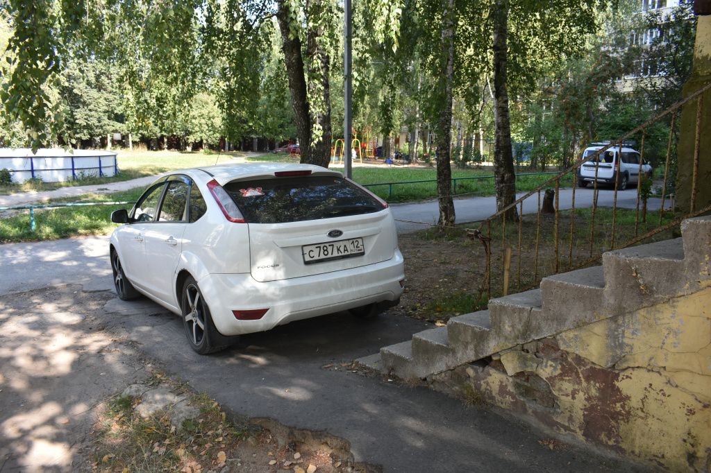 Без номеров: Когда грозит наказание за управление машиной без номеров — Российская газета
