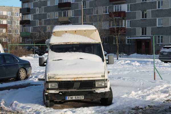 Что делать если загородили машину во дворе – Что делать, если заблокировали машину во дворе