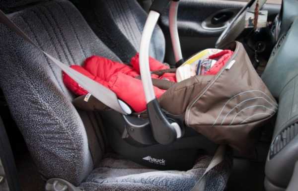 Как пристегнуть детскую люльку в машине – Как крепить автолюльку в машине, как ее установить, пристегнуть и прочие вопросы + видео и фото