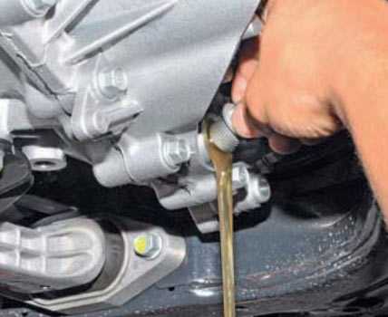 Когда меняют масло в механической коробке передач – Как часто надо менять масло в механической коробке передач