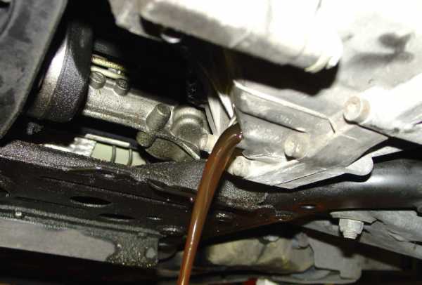Когда меняют масло в механической коробке передач – Как часто надо менять масло в механической коробке передач
