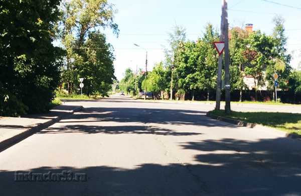 Знак остановка запрещена на одностороннем движении – Парковка на дороге с односторонним движением-Полиция Москвы не знает ПДД — Ford Mondeo, 2.0 л., 2010 года на DRIVE2